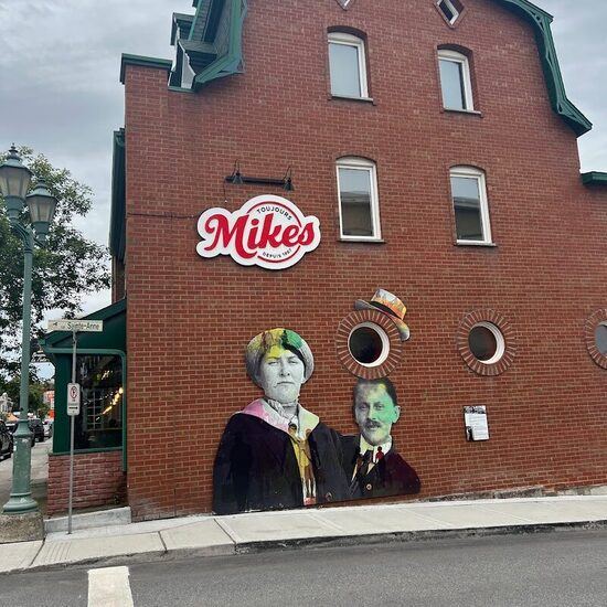 Toujours Mikes - Restaurants Bienvenue aux groupes de la Rive-Sud (Québec)
