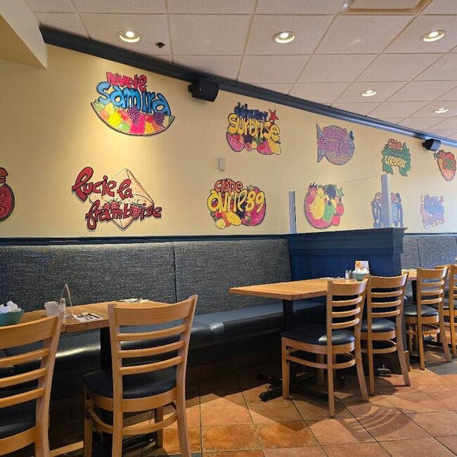 Cora D&eacute;jeuners et d&icirc;ners - Chez Cora Restaurants in Montreal