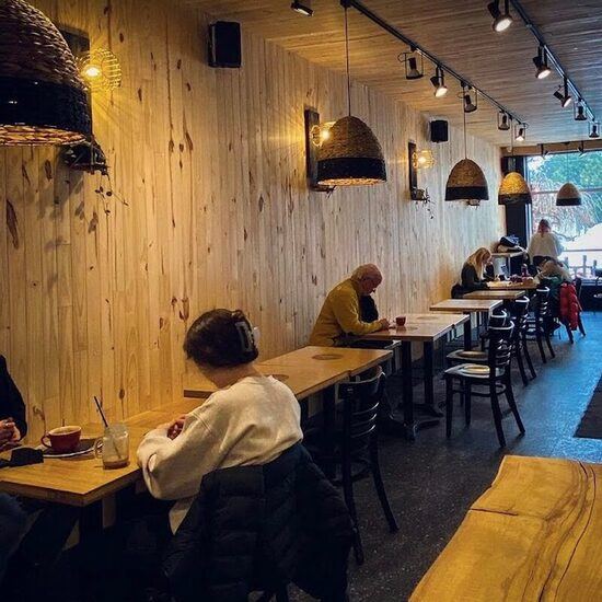 Café La Maison Smith - Burgers, Sandwiches Restaurants in Quebec