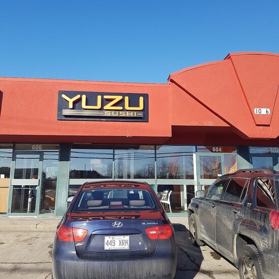 Yuzu Sushi - Restaurants Entrée accessible aux fauteuils roulants de la Rive-Sud (Québec)