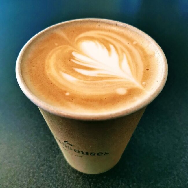 Les Jacasseuses - Restaurants pr&egrave;s de: J6J3H1