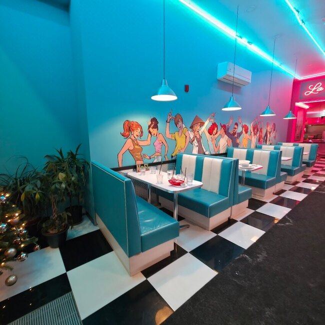 La Petite D&icirc;nette - Montreal Thai, Szechuan, Chinese, Asian, Vietnamese Open Now Restaurants