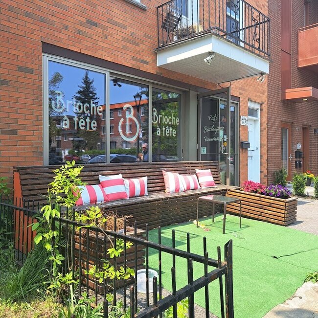 Brioche &agrave; T&ecirc;te -  Restaurants Near: H1Y2W7