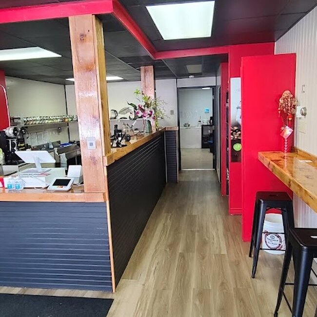 Bar &agrave; jus KOI - Restaurants pr&egrave;s de: J6T1P9