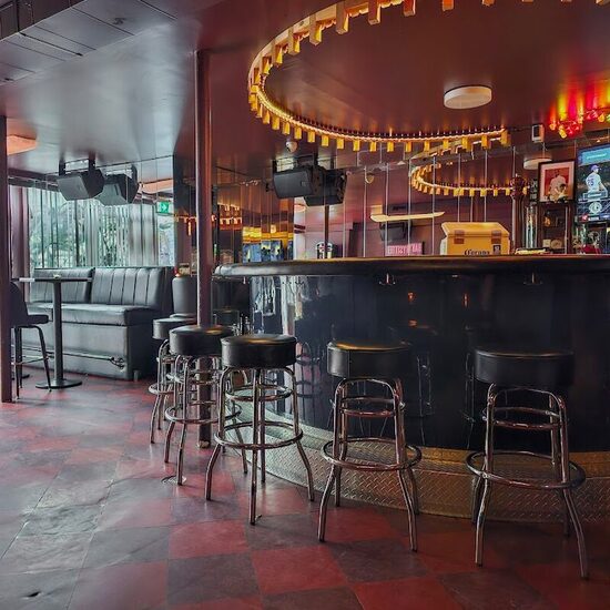 Double's - Restaurants in Montreal