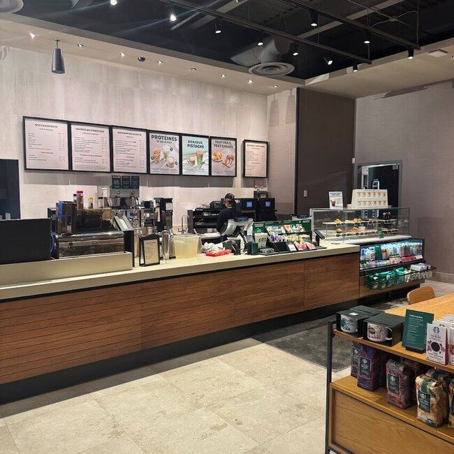 Starbucks Restaurant