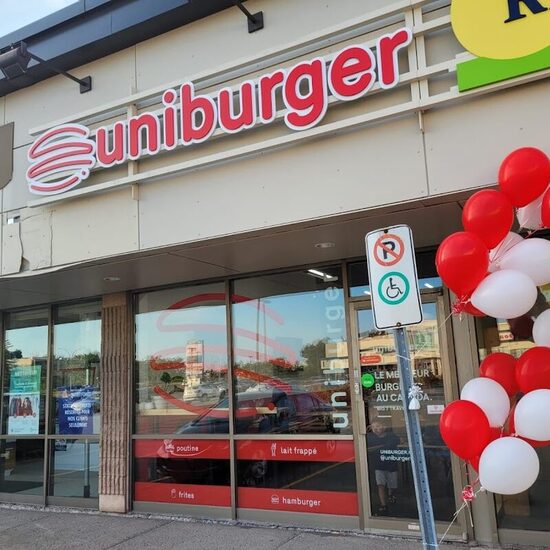 Uniburger - Restaurants près de: H7L5Z1