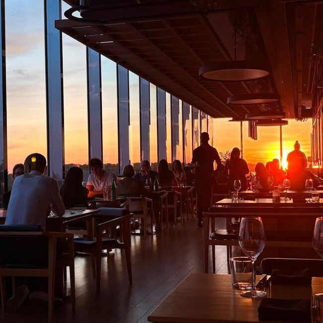 Hiatus Restaurant Downtown, Montreal: Menu, Reviews & Reserve (2026)