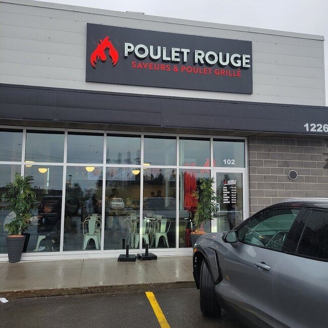 Poulet Rouge Mirabel: Menu, Reviews & Reserve (2026)