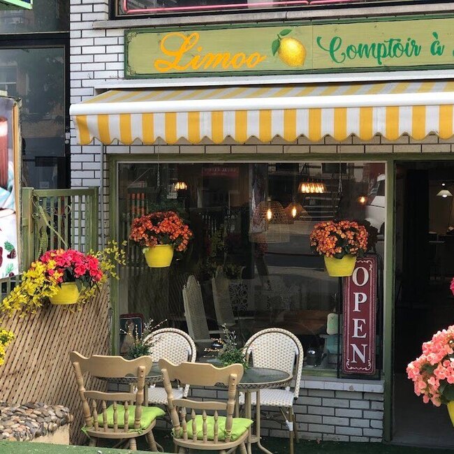 Limoo, La Maison du Smoothie et Cafe - Restaurants Terrasses pr&egrave;s de: H2V4E3