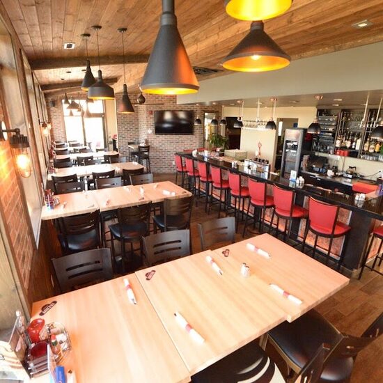 Chez Freddy Pizzeria - Poutine in Sherbrooke