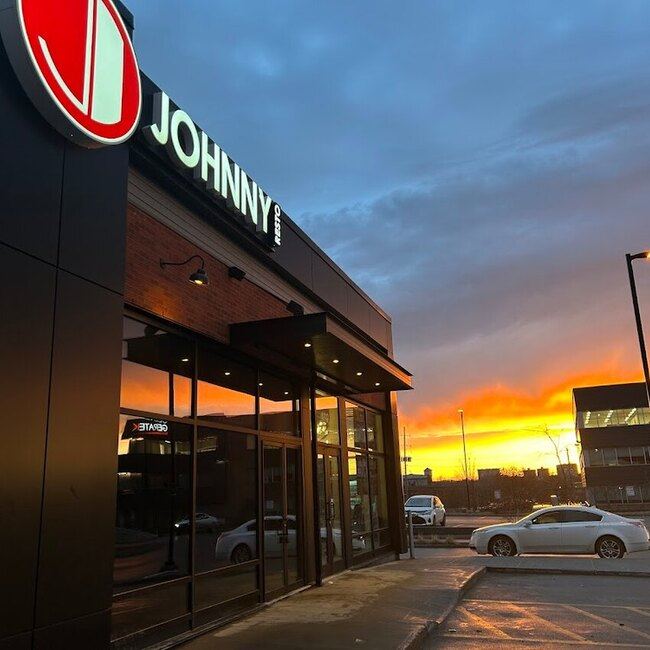 Johnny - Restaurants Ouverts maintenant Sherbrooke