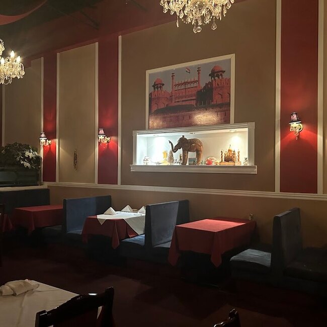 Lal Kella Tandoori - Montreal Indian, Vegetarian, Gluten-free Options Restaurants