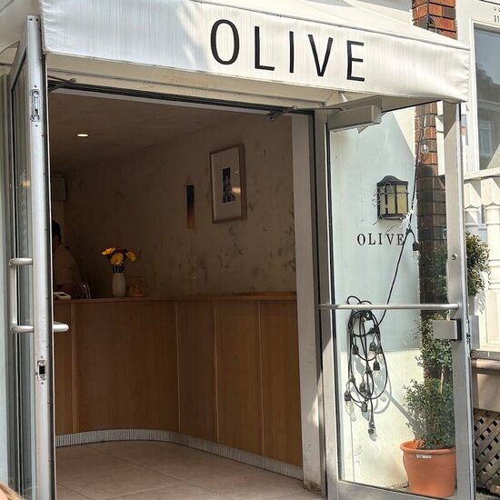 Caf&eacute; Olive - Fish & Chips, Burgers, Sandwiches, Comfort Food, Poutine Restaurants in Quebec
