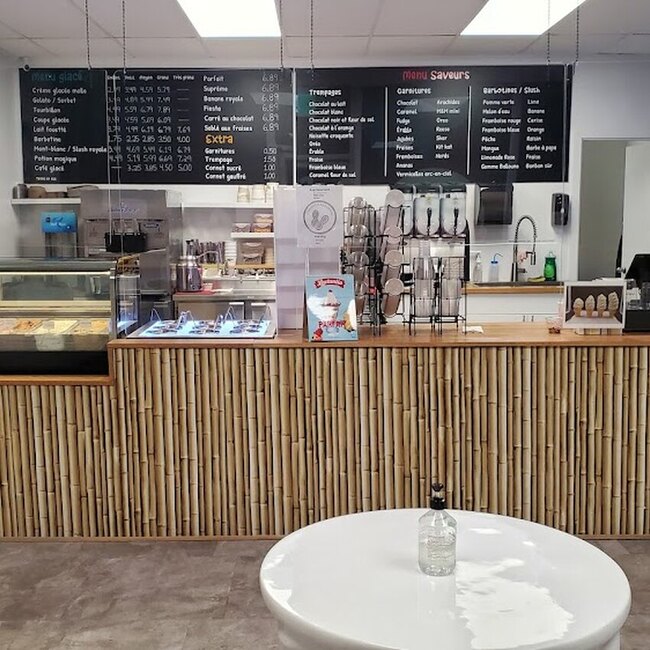 Hau Kalima - Restaurants pr&egrave;s de: J4V1M6