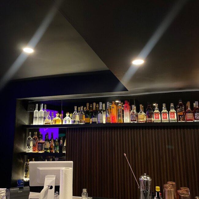 Invisible Montreal -  Restaurants Near: H2R1A8