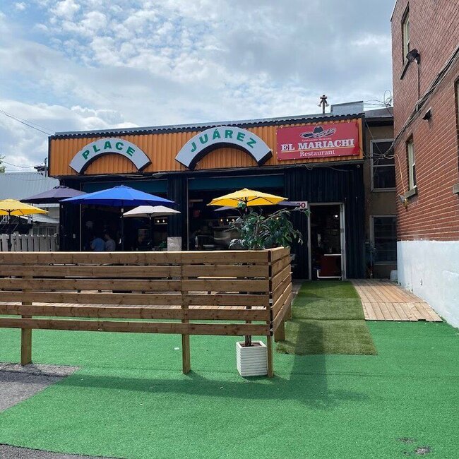 Place Juarez - Grill Restaurants Near: H2B2A1