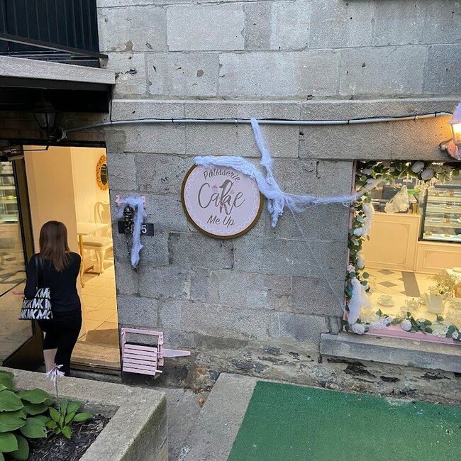 Patisserie Cake me up - Montreal Cooking Classes Restaurants