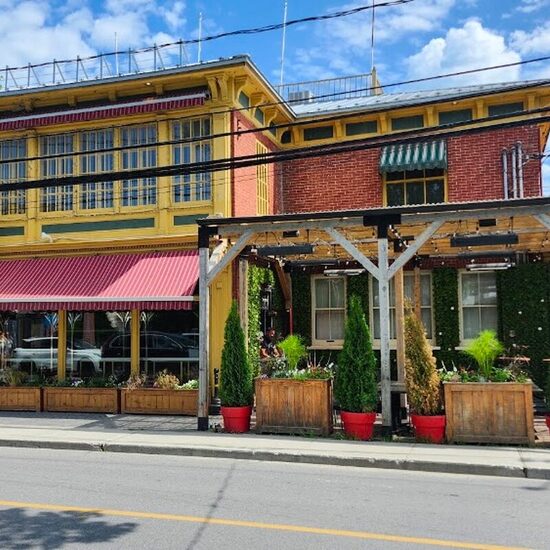 Main Kitchen - Restaurants in Montreal