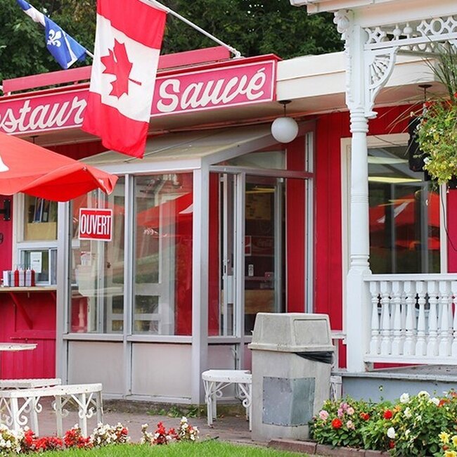 Casse Croute Chez Sauve - West Island Poutine, American Restaurants