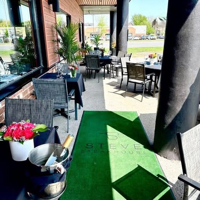 Steve Steakhouse - Restaurants Near: J3A1B6