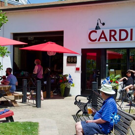 Microbrasserie Cardinal Brewing - Restaurants de Montréal