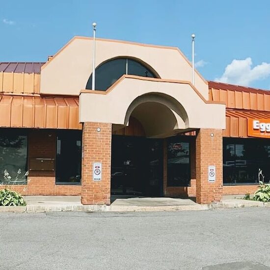 Eggsquis - Burgers, Sandwiches Restaurants in Quebec