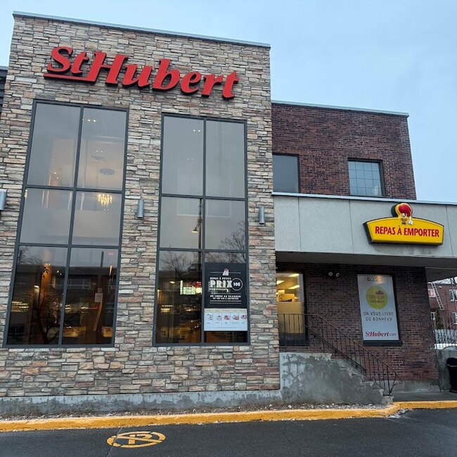 R&ocirc;tisserie St-Hubert - Restaurants pr&egrave;s de: H4A1V2