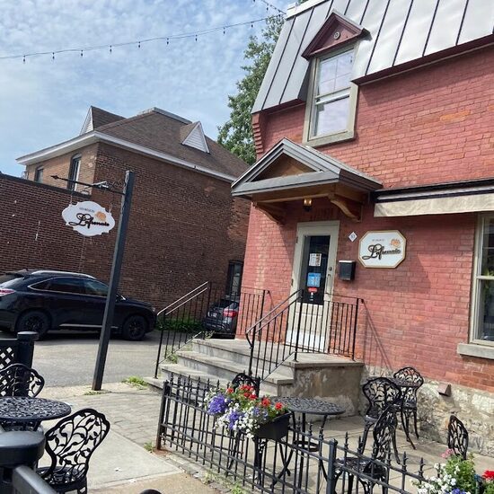 Les Delices Lafrenaie -  Restaurants Near: H4V1N5