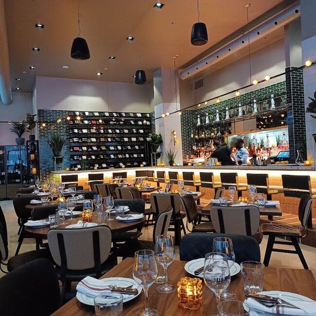 Pizzeria Moretti - Middle Eastern, Moroccan, Afghan Restaurants Near: H4E1A2