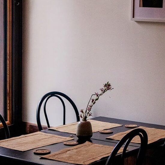 325 F - Cuisine de Madagascar - Restaurants in Montreal