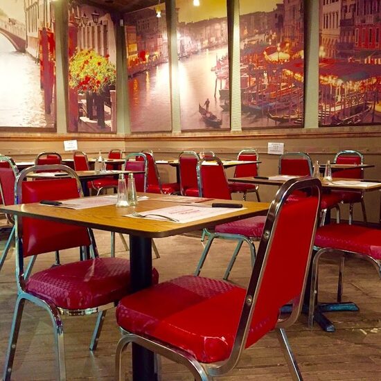 Marmiton Pizza 2 pour 1 - American, Burgers, Comfort Food, Poutine, Fried Chicken Restaurants in Quebec