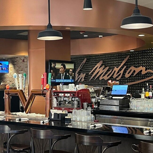 Pub John Molson - Tapas, Breakfast Restaurants in Dorval