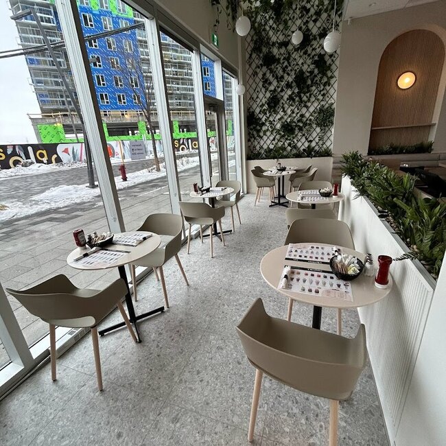 L'Oeufrier - Restaurants Brossard