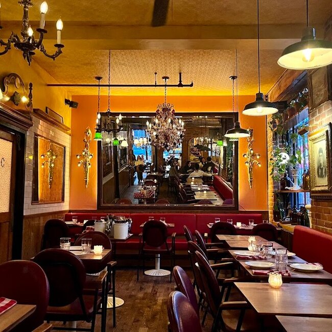 Caf&eacute; Miracolo Restaurant