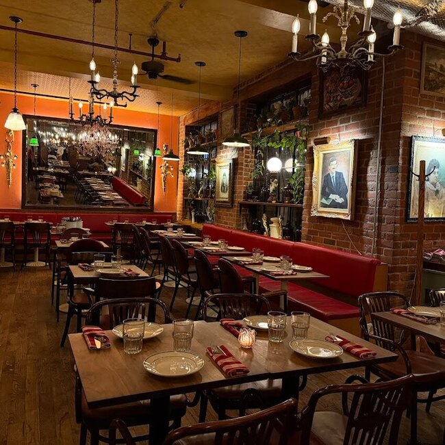 Caf&eacute; Miracolo Restaurant