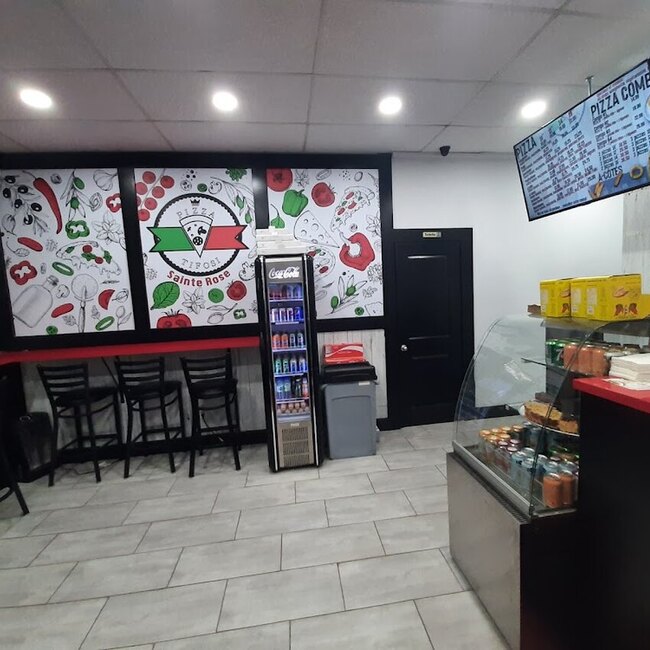 Pizza Tifosi - Restaurants pr&egrave;s de: H7L1M2