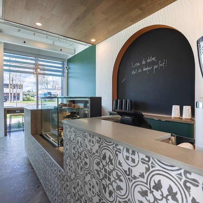 Caf&eacute; Eden - Restaurants pr&egrave;s de: J7C4K6