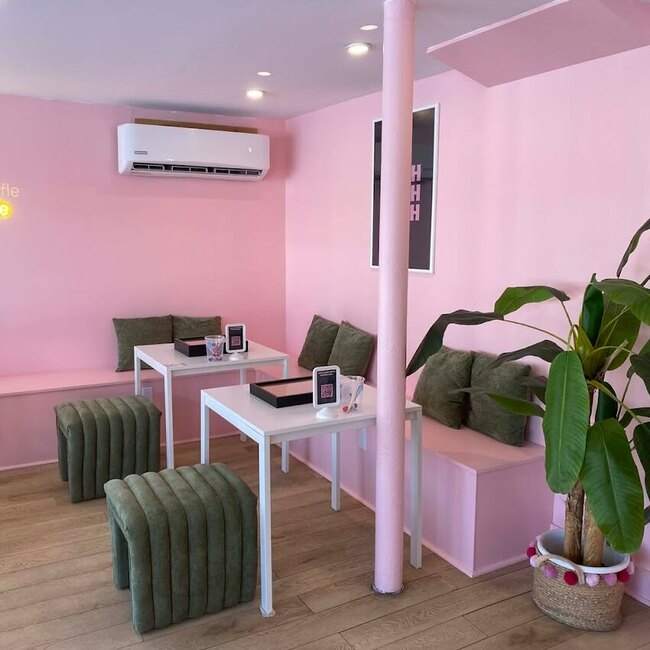 Croffi - Restaurants Near: H7L1K4