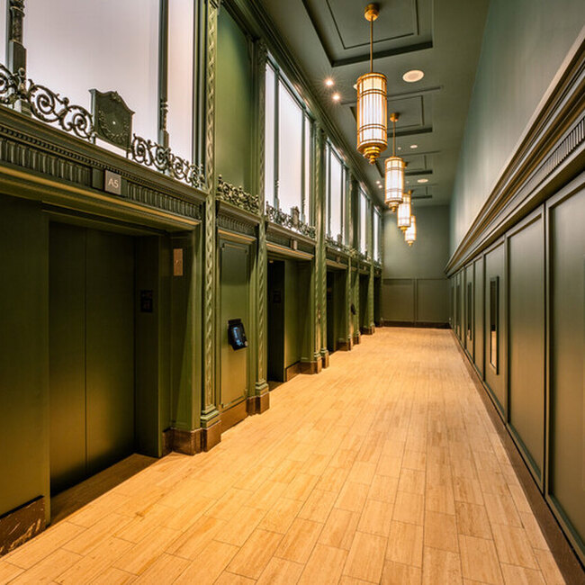 Le 9e - Restaurant &Icirc;le de France - Restaurants Souper dansant Montr&eacute;al