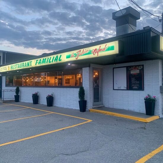 Restaurant La Falaise d'Orford - Déjeuners de Montréal