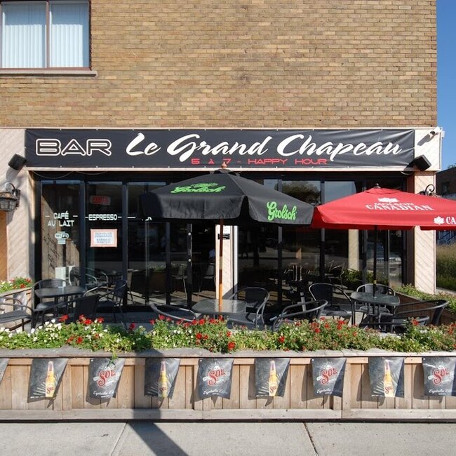 Bar Le Grand Chapeau -  Restaurants Near: H2R2W1