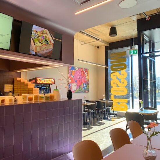 Le Blossom - Angus - Restaurants in Montreal