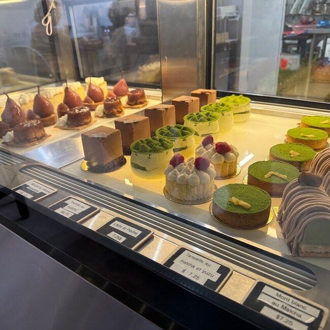 P&acirc;tisserie T.M - Montreal Restaurants