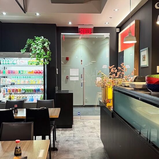 Gangnam Poké - Restaurants de Montréal