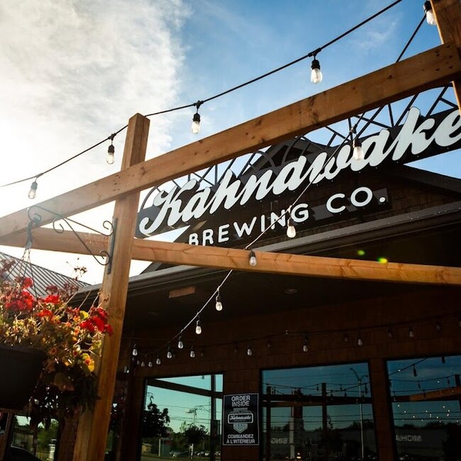 Microbrasserie Kahnawake Brewing Company - Terrace Restaurants in Kahnawake