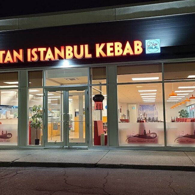 Sultan Istanbul Kebab - Restaurants pr&egrave;s de: H1S1M5