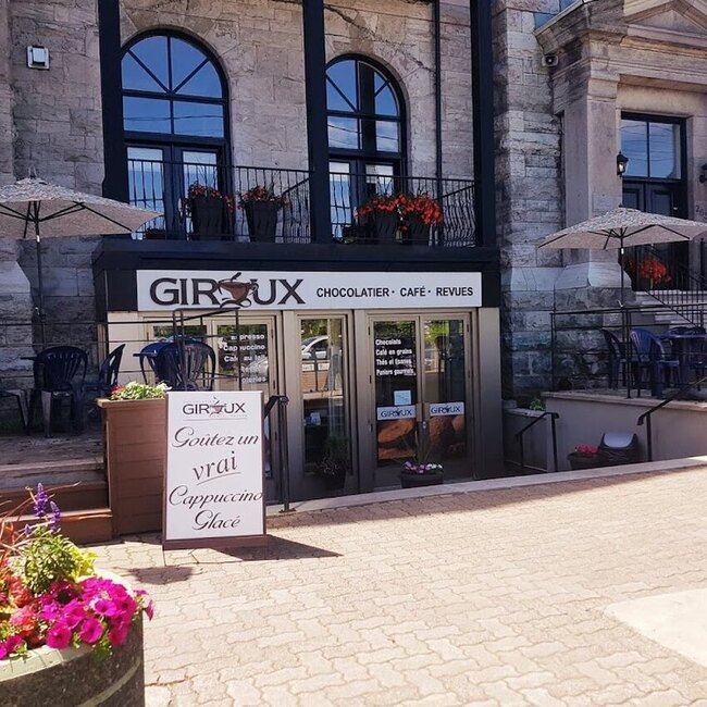 Caf&eacute; Chocolatier Giroux Restaurant