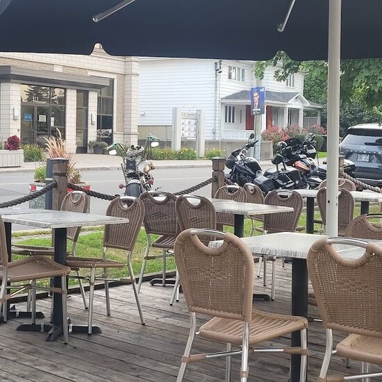 Bar-Terrasse La Cale - Restaurants de Montr&eacute;al