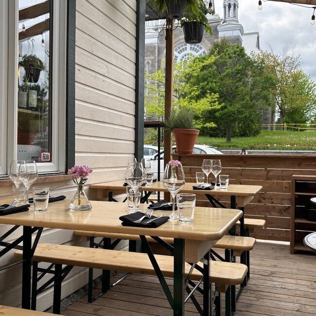 Le Rouge Tomate - Saint-Sauveur Open Now Restaurants